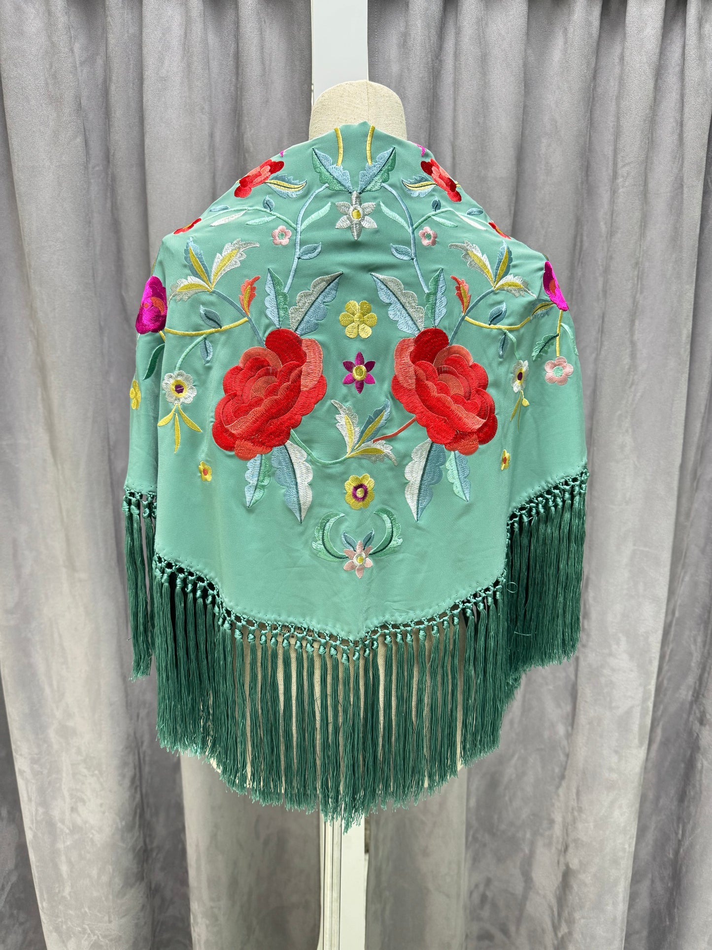 MANTON SEDA AGUAMARINA FLECO CORTO