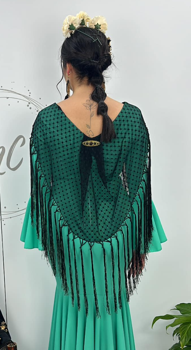 MANTÓN PLUMETI NEGRO