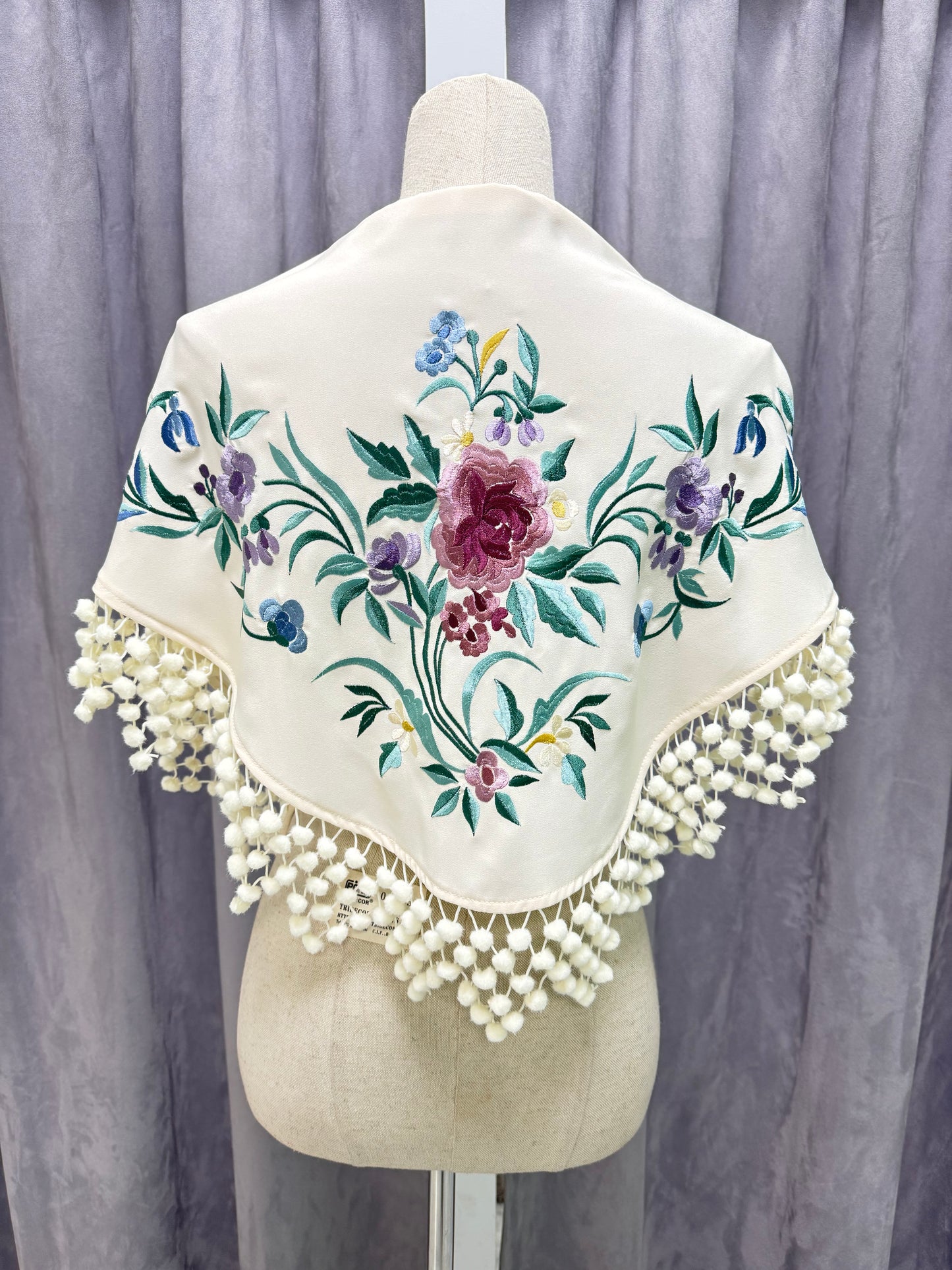 MANTON MADROÑO SEDA ALMONTE