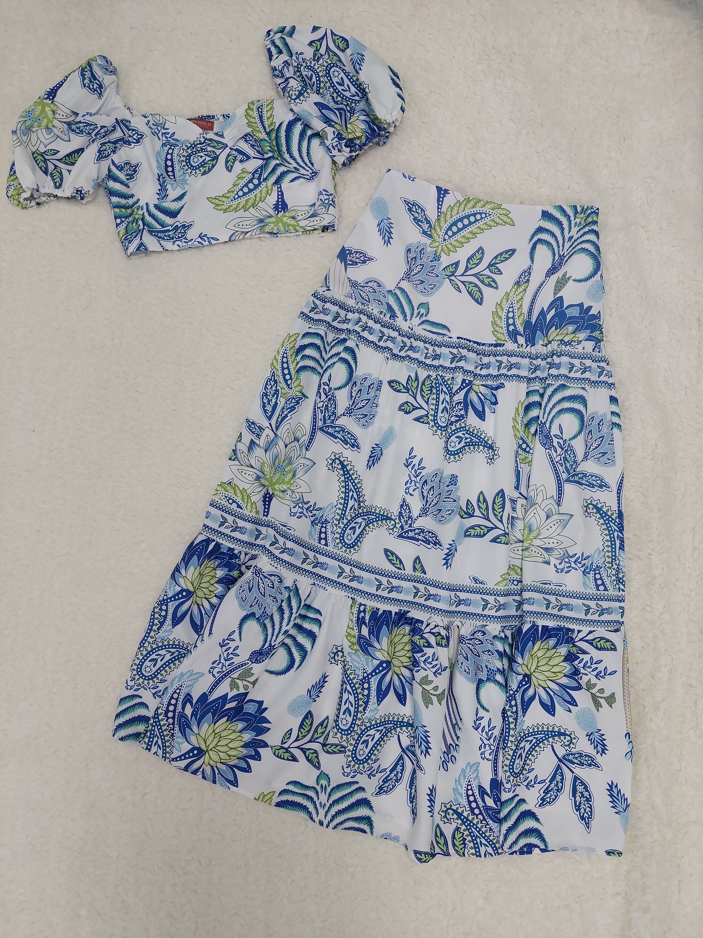 CONJUNTO TOP Y FALDA ESTAMPADO