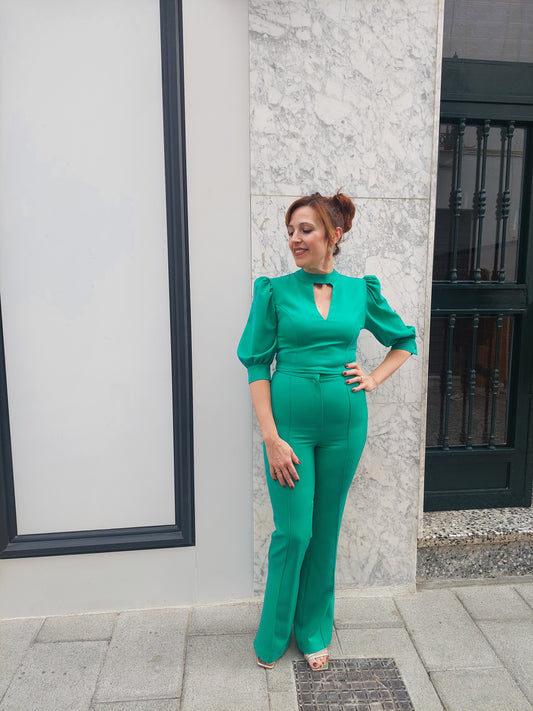 Modas Carisma- CONJUNTO TOP Y PANTALÓN CAMPANA VERDE