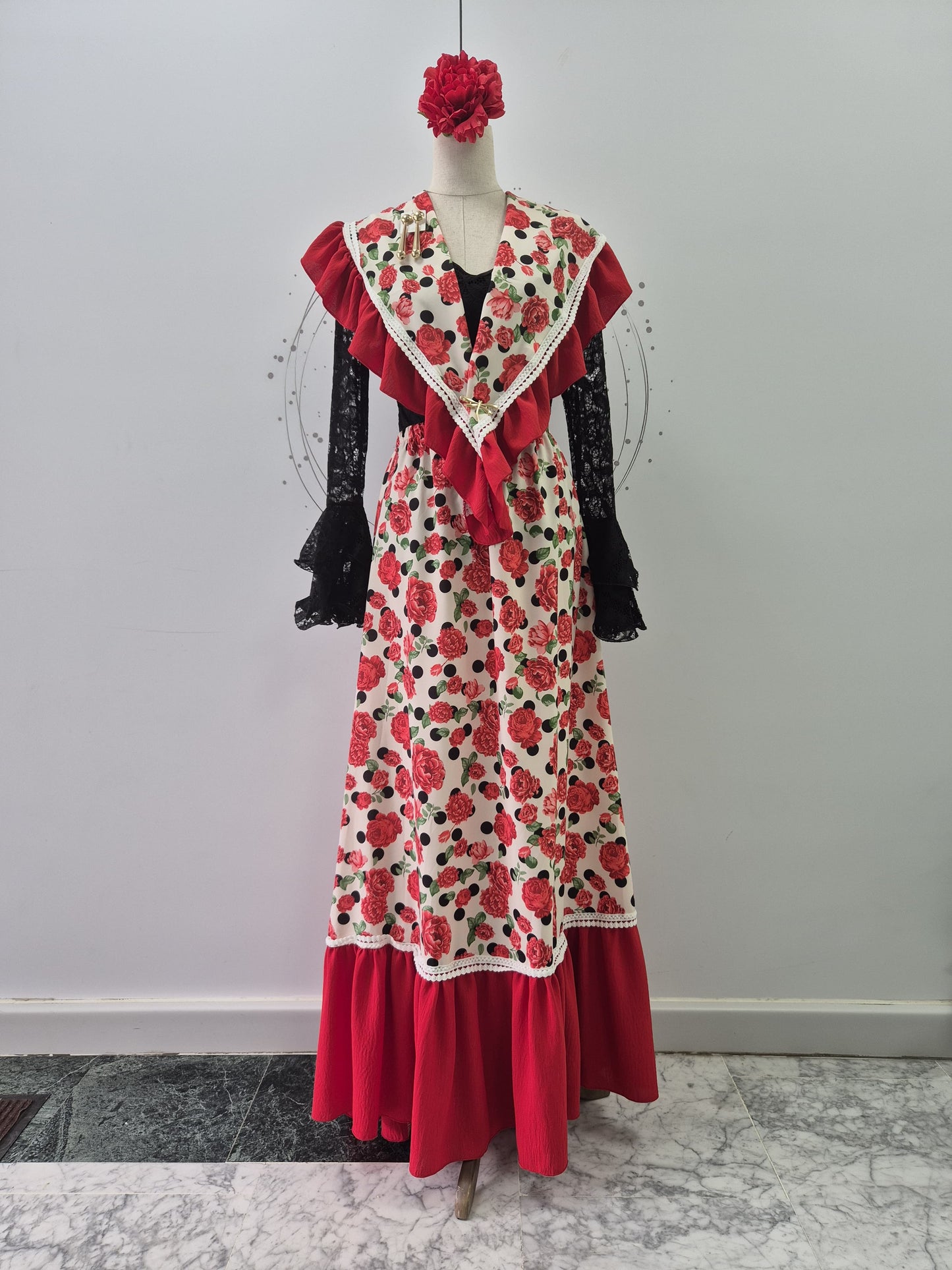 CONJUNTO PICO Y FALDA ROMERIA