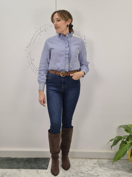 BLUSA RAYAS VOLANTES