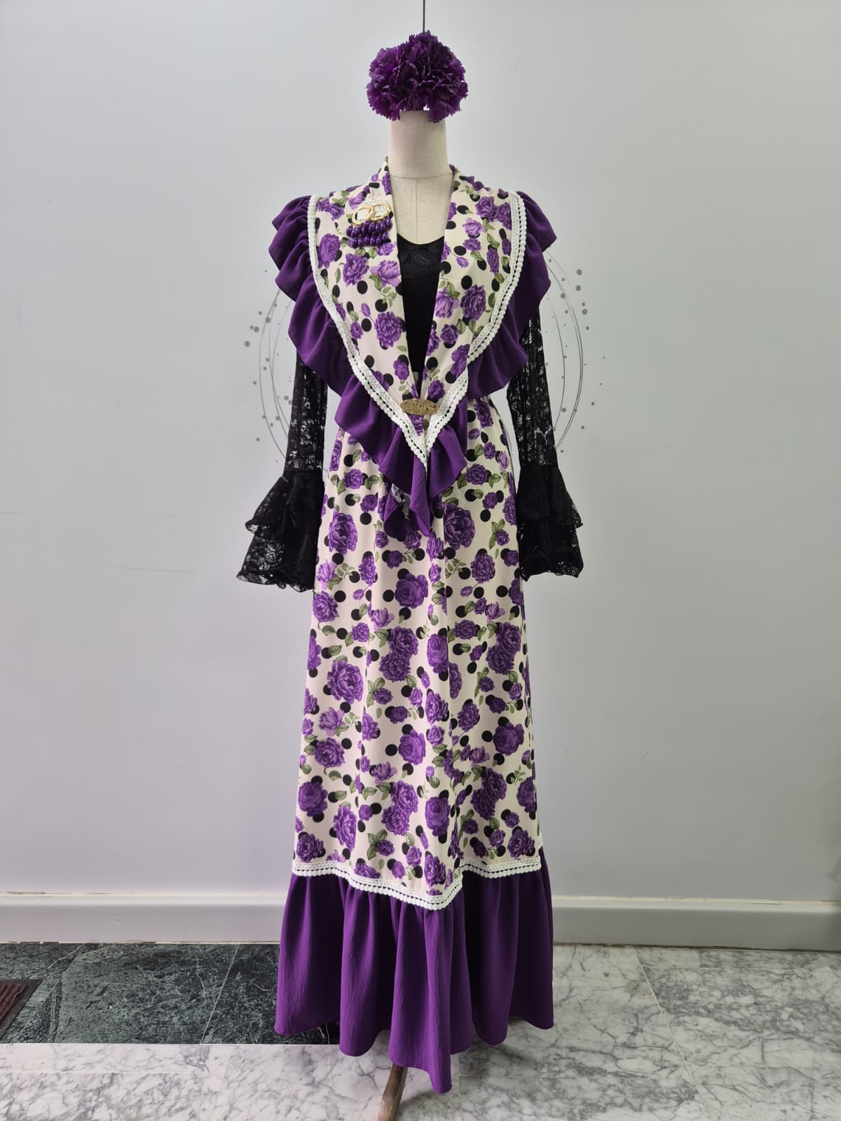 CONJUNTO PICO Y FALDA ROMERIA