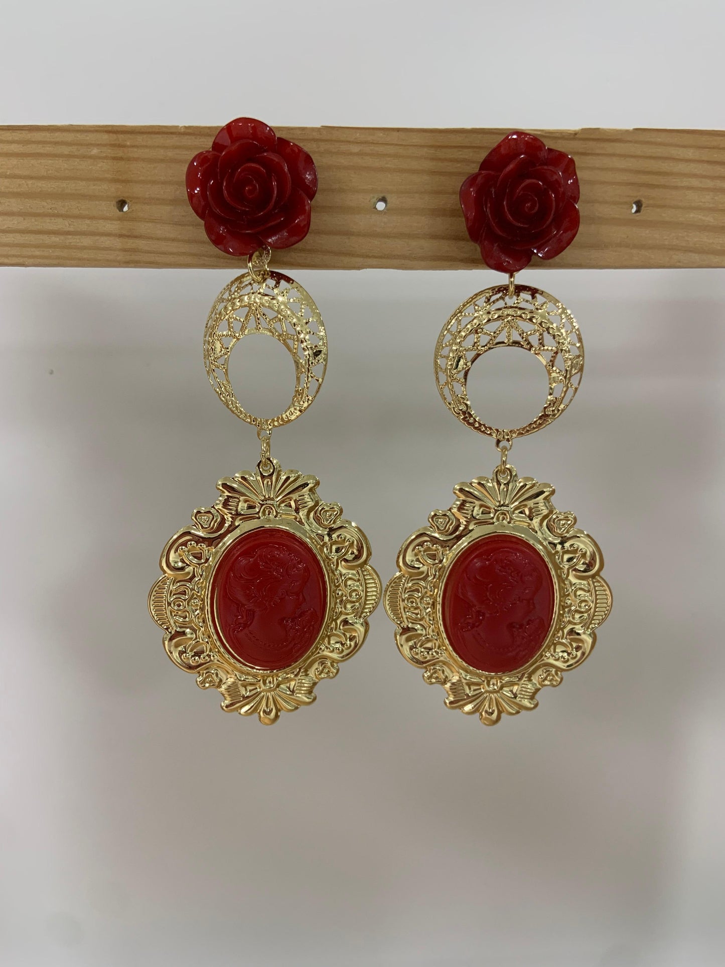 PENDIENTES CAMAFEO