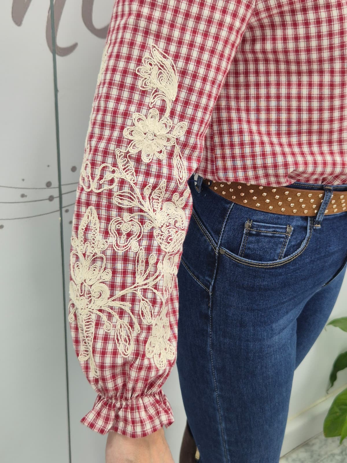 BLUSA VICHY MANGA BORDADA