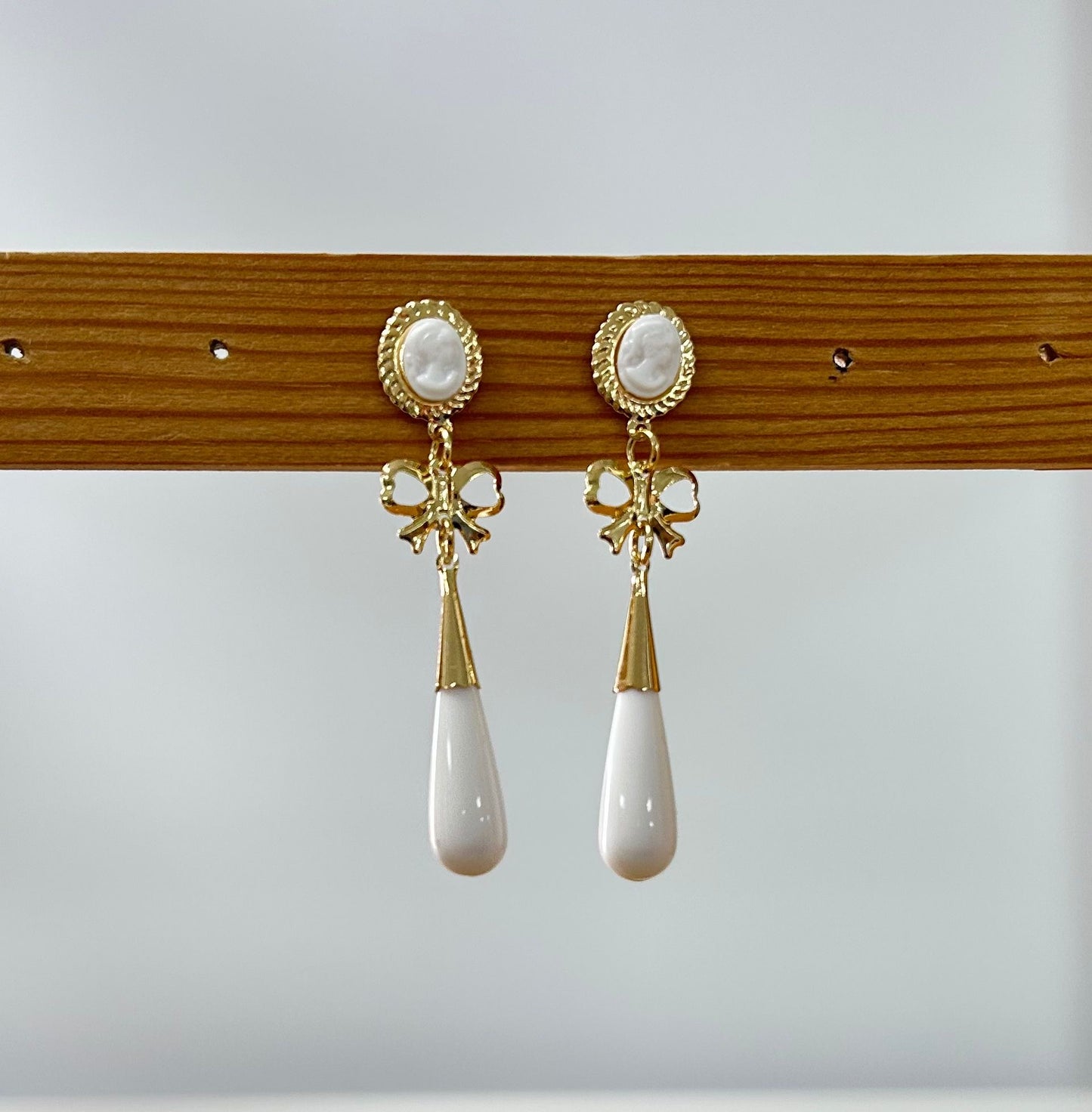 PENDIENTES CORALES MEDIANOS