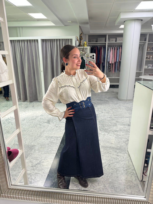 FALDA VAQUERA CUARTO CAPA