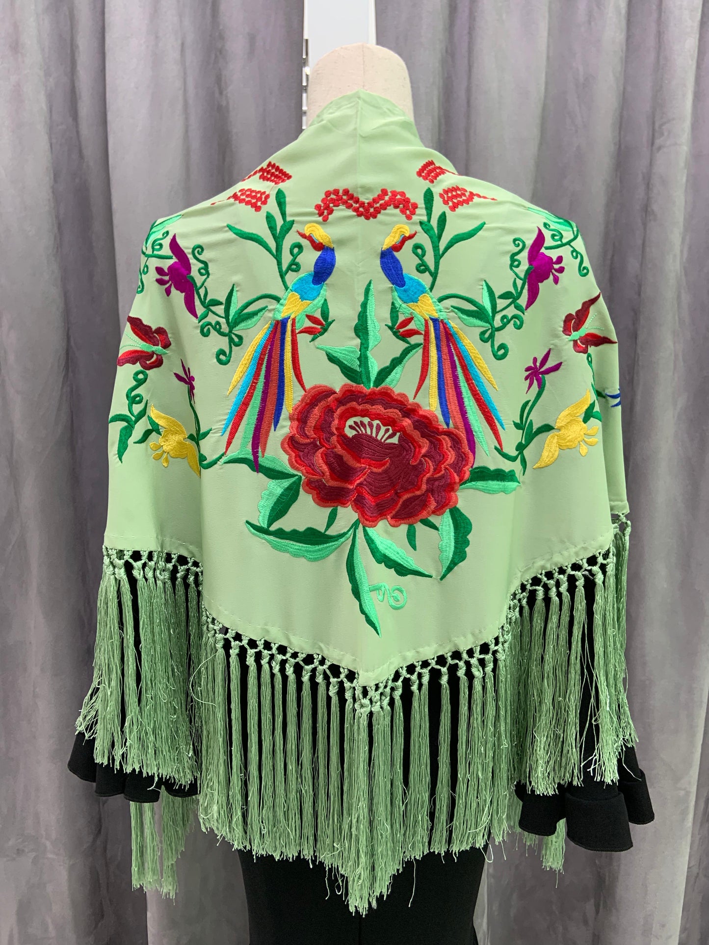 MANTON SEDA BORDADO COLIBRI