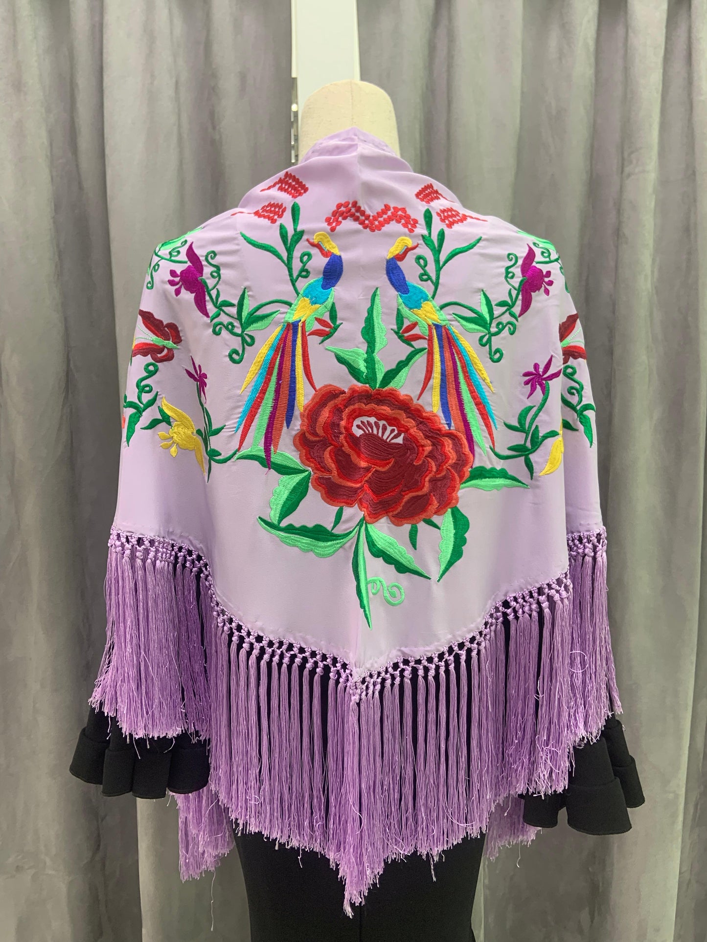 MANTON SEDA BORDADO COLIBRI