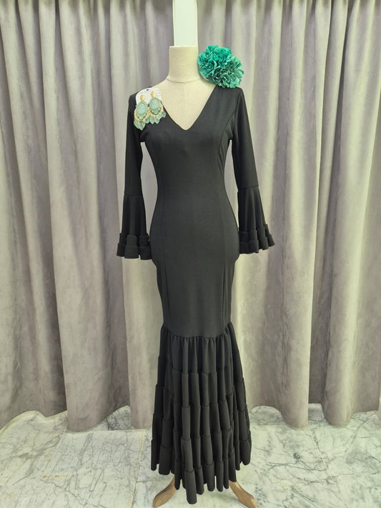 VESTIDO NEGRO CANASTERO