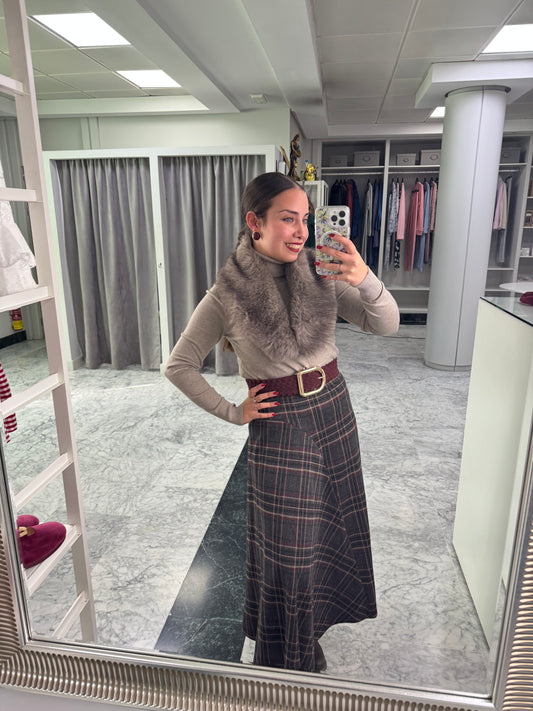 FALDA ASIMETRICA MEDIA CAPA